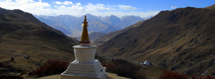 Stupa above a valley