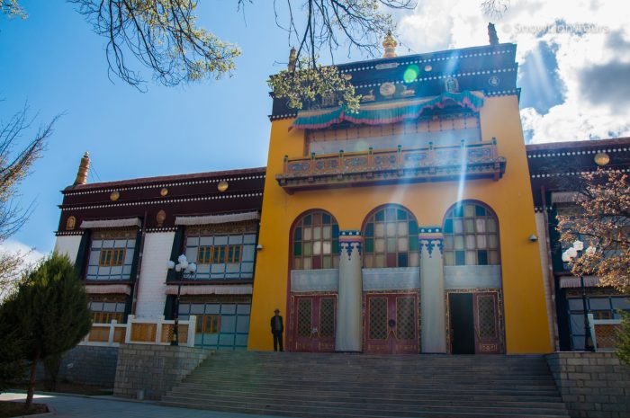 Дворец Панчен ламы, Шигадзе, Тибет дешево, групповые туры в Тибет