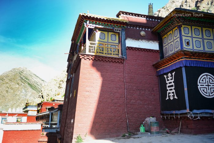 Монастырь Цурпху, Лхаса, паломничество на Тибет, туры в Тибет