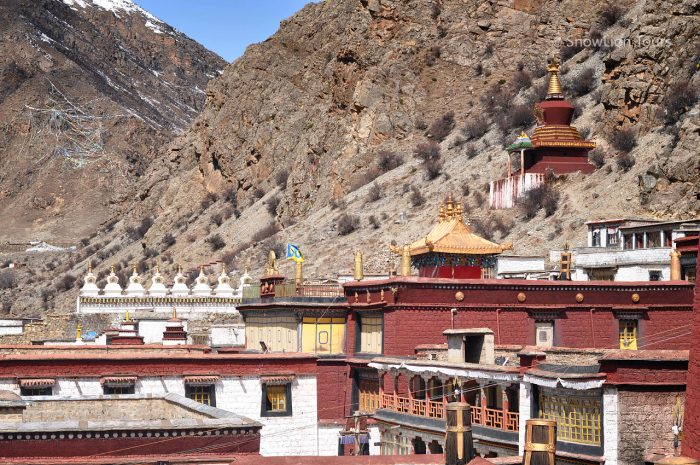 Монастырь Цурпху, Лхаса, пермиты в Тибет, туры в Лхасу