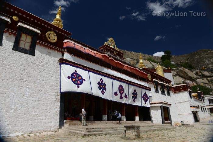 Сера Лхаса, монастырь Сера, Тибет, пермиты в Тибет