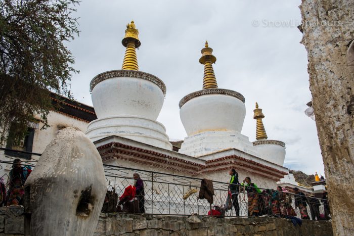 Ступы в монастыре Ташилунпо, Шигадзе, ТАР, пермиты в Тибет