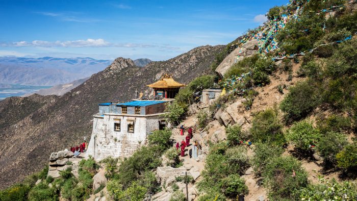 Пещеры Чимпу, монастырь Самье, Лхаса, туры в Тибет, паломничество на Тибет