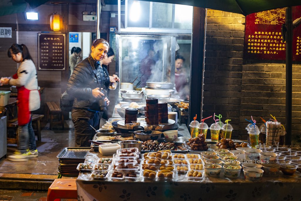 Уличные закуски в Чэнду