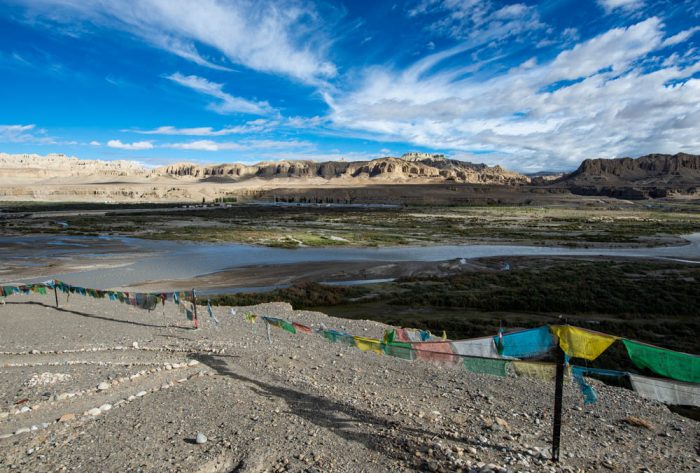 Берега реки Сатледж, Царапанг, Гуге, В Тибет бюджетно