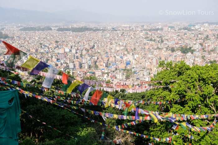Вид на Катманду с холма Сваямбу, Катманду, Непал, туры в Тибет