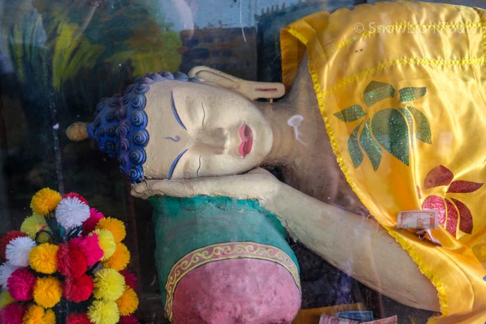 Лежащий будда, Сваябунатх, Катманду, Непал, туры в Непал и Тибет