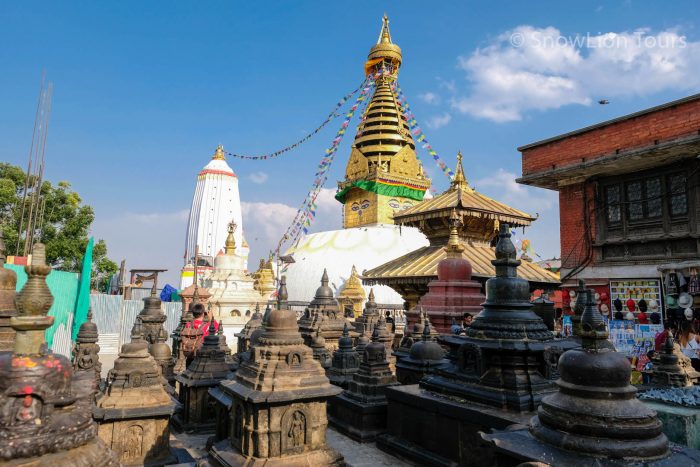 Сваябунатх, храм Харити, маленькие ступы, Катманду, Непал, тур в Катманду, Тибет