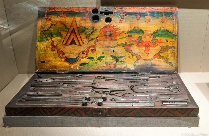 Древние медицинские инструменты Тибета