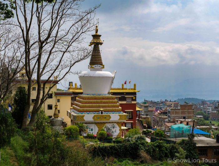 Ступа в сакьяпинском монастыре в Парпинге, буддийский монастырь, Парпинг, Катманду, Непал, туры в Тибет