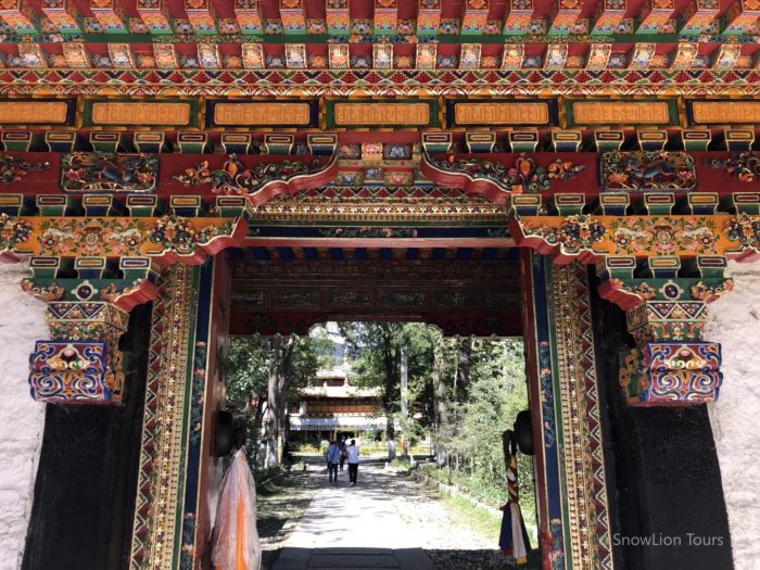 Врата в Норбулинке, парк Норбулинка, Лхаса, Тибет