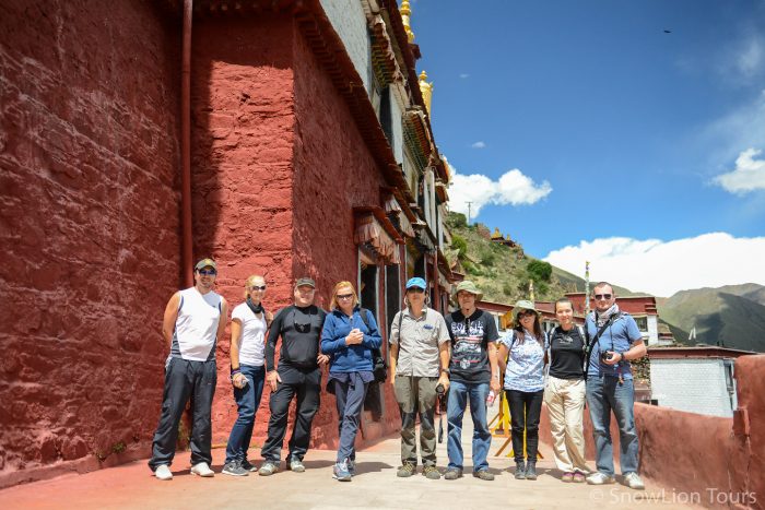 Наша группа в монастыре Дрикунг Тил, Дрикунг Тил, Лхаса, Тибет, в тибет дешево