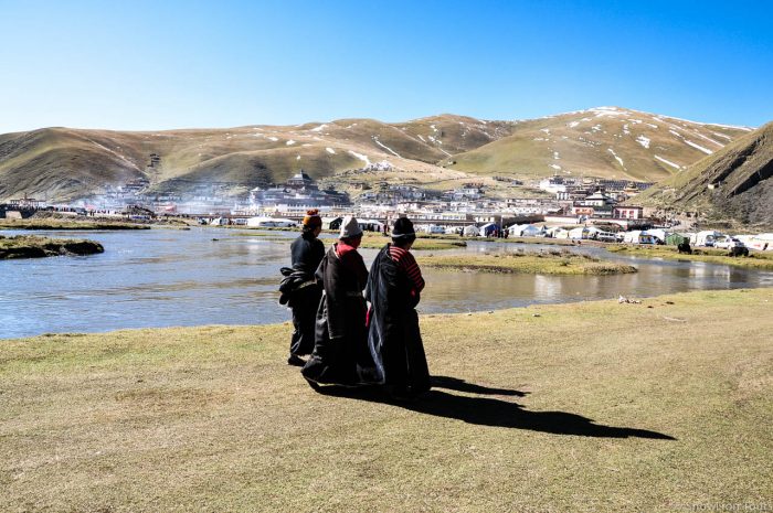 Монастырь Сершул и кочевники-паломники, монастырь Сершул, Тибет, Кхам, природа, путешествие по тибету