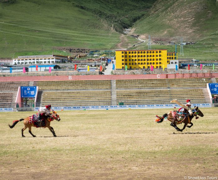 Соревнование наездников, Фестиваль лошадиных скачек в Юйшу
